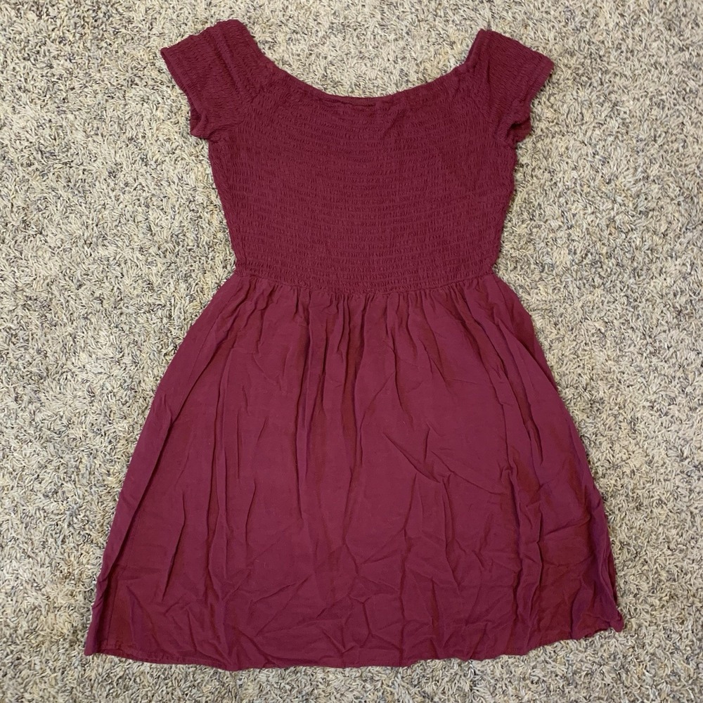 Mossimo Dress Womens Small Burgundy Short Sleeve Fit Flare Ruffle Texture - Picture 4 of 10